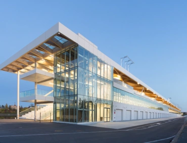 structural glass thickness